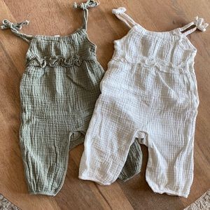 2 pack Rompers